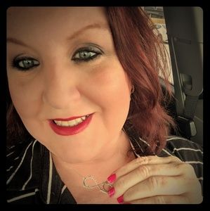 Meet your Posher, Jeana